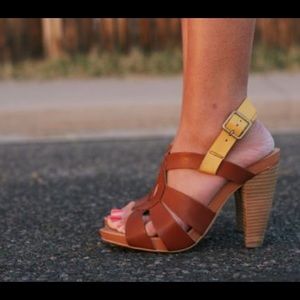 Seychelles Squeak Heels